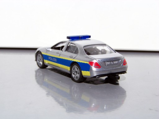 SIKU 1504 MERCEDES-BENZ E 350 CDI POLIZEI