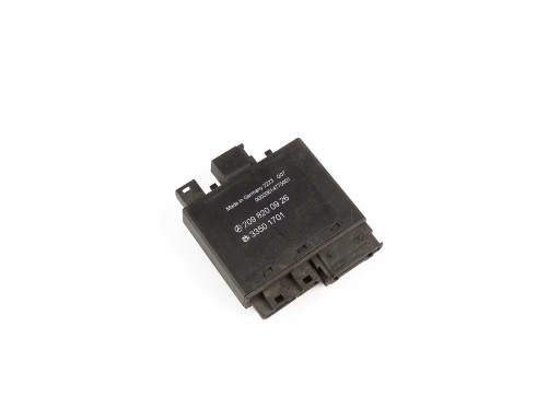 Mercedes W209 MODUŁ KEYLESS GO PRAWY 2098200926