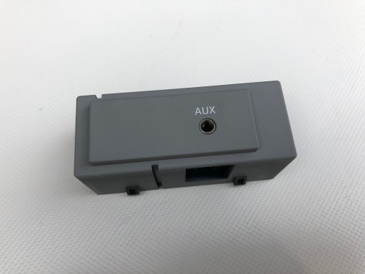 Przyłącze AUX 8V0035734 BC5 AUDI A3 8V