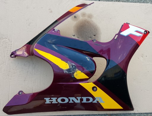 Prawy bok boczek owiewka osłona Honda CBR F3 PC31