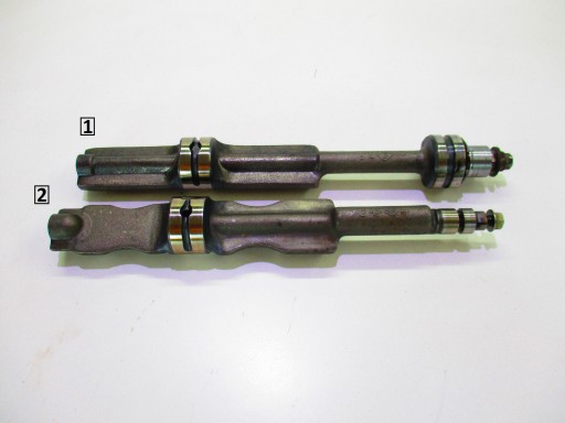 Mitsubishi Space Wagon 2.0 TD wałek balansowy