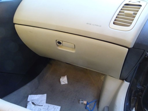 Nissan Primera P12 schowek pasażera