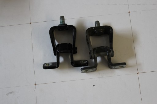 ZAWIAS TYLNEJ KLAPY LEWY PRAWY VW TIGUAN 5N0827301