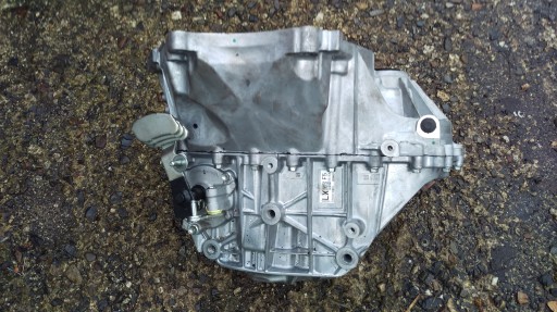 Коробка, кпп, ящик, ящик передач, коробка передач 7th021396 mazda cx3 lxf51 - фото