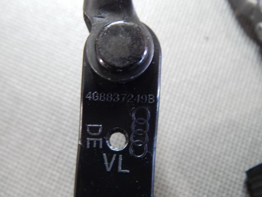 AUDI A7 4G limiter door front 4G8837249B