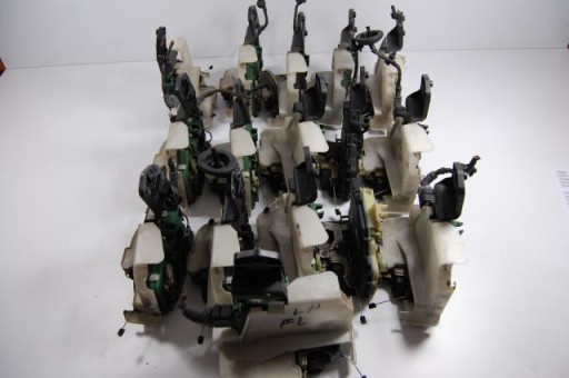 Замок передней левой двери VW PASSAT B5 B5 FL UK