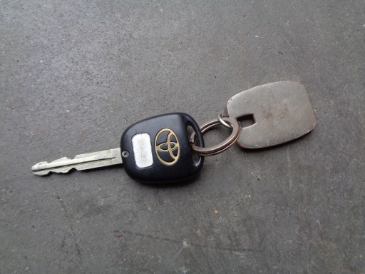 КЛЮЧ TOYOTA LAND CRUISER 3.0 D-4D 120