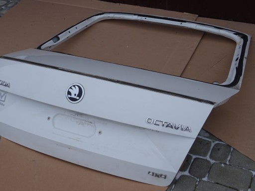 SKODA OCTAVIA III HB ЗАДНЯЯ ДВЕРЬ, БЕЛАЯ