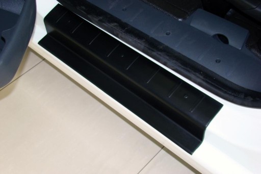 НАКЛАДКА НА ПОРІГ ДЛЯ TOYOTA PROACE