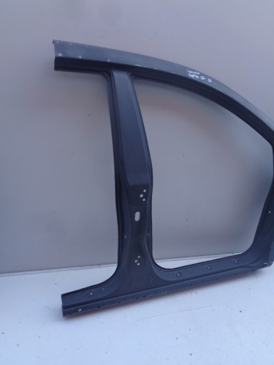 sloupek pravý přední CHEVROLET CAPTIVA 06