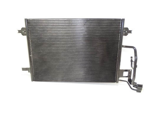 3B0260401A - Радиатор кондиционера VW PASSAT B5 FL 2000-2005