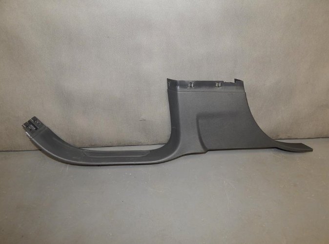 VW TOUAREG 7P COUVE-JOINT PLANCHE SEUIL GAUCHE 7P0853369M photo 1 - milautoparts-fr.ukrlive.com