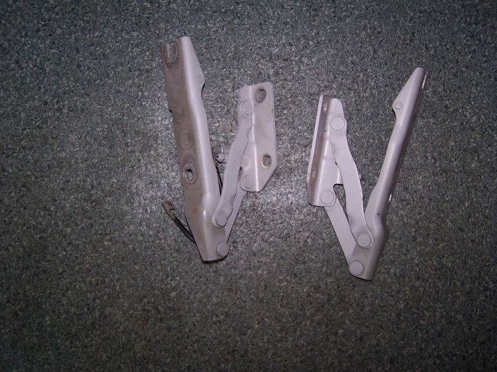 BMW 5 E60 E61 HINGES HOOD LEFT I RIGHT SET photo 1 - milautoparts-fr.ukrlive.com