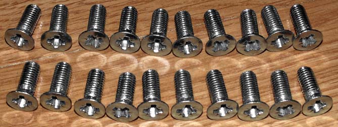 NEW SCREW FOR DOOR 20 PCS. FIAT 125P FSO 1500 photo 1 - milautoparts-fr.ukrlive.com