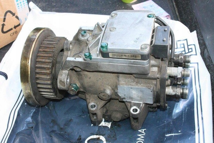 AUDI A8 A6 A4 2.5 TDI PUMP HIGH PRESSURE FUEL PUMP 0470506002 059130106D photo 1 - milautoparts-fr.ukrlive.com