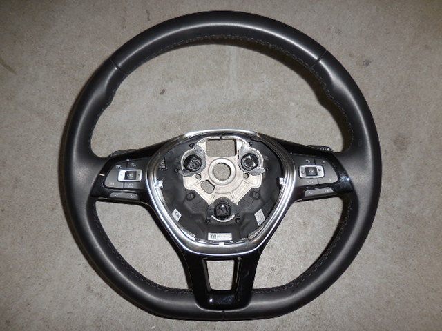 VW TOURAN 5T TIGUAN 5NA STEERING WHEEL 5TA419091C photo 1 - milautoparts-fr.ukrlive.com