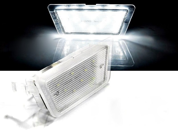 PLAFOND LED TABLEAUX OPEL OPEL ASTRA G 2 II HATCHBACK HTB COMPERTIMENT 1998 - 2009 photo 5 - milautoparts-fr.ukrlive.com