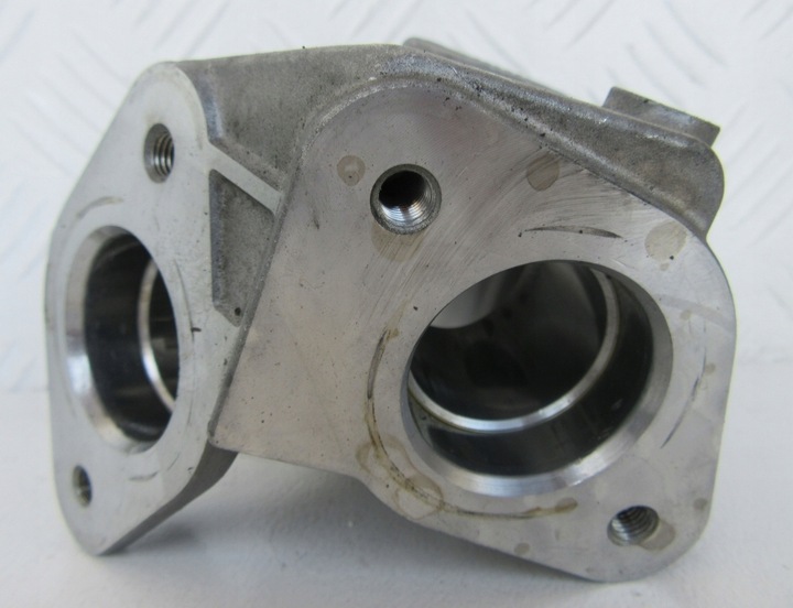 CASING PUMP MERCEDES W221 4.7 V8 278 A2780700330 photo 3 - milautoparts-fr.ukrlive.com