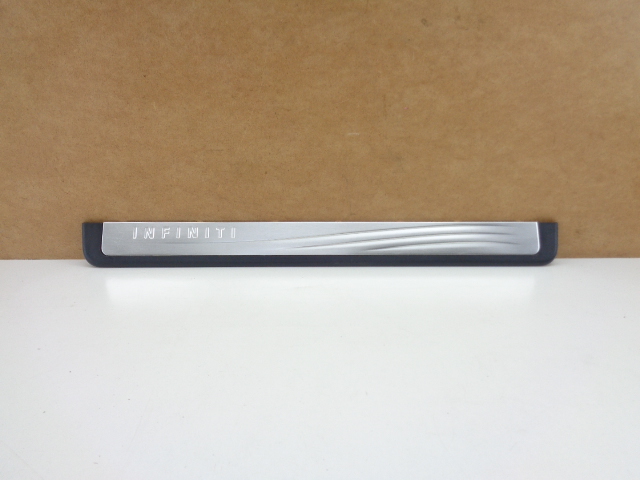 INFINITI EX COUVE-JOINT COUVE-JOINT PLANCHE SEUIL DROITE CHROME photo 1 - milautoparts-fr.ukrlive.com