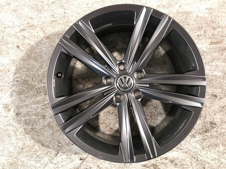 VW ARTEON 3G8 DISQUE ALUMINIUM 18 ENTIER photo 1 - milautoparts-fr.ukrlive.com