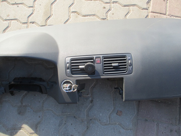 DASH PANEL DISTRIBUTION VOLVO V50,S40,C30,C70 2004-12 photo 3 - milautoparts-fr.ukrlive.com