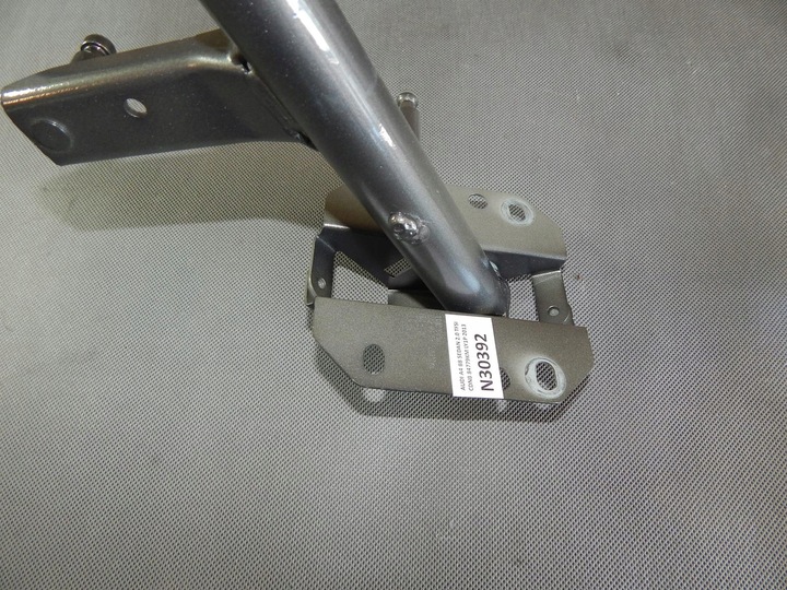 AUDI A4 B8 HINGE LID LEFT SEDAN 8K5827301AA photo 2 - milautoparts-fr.ukrlive.com