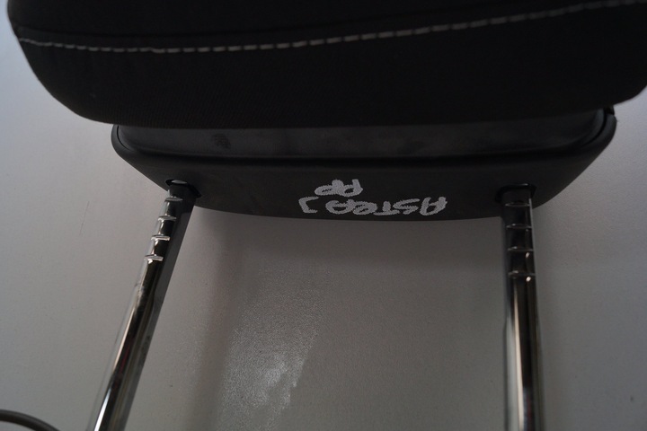 OPEL ASTRA J IV HEAD REST SEAT FRONT photo 2 - milautoparts-fr.ukrlive.com