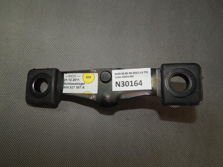 AUDI A3 8V 1.8 TFSI BOLT LOCK LID 8V0827507A photo 3 - milautoparts-fr.ukrlive.com