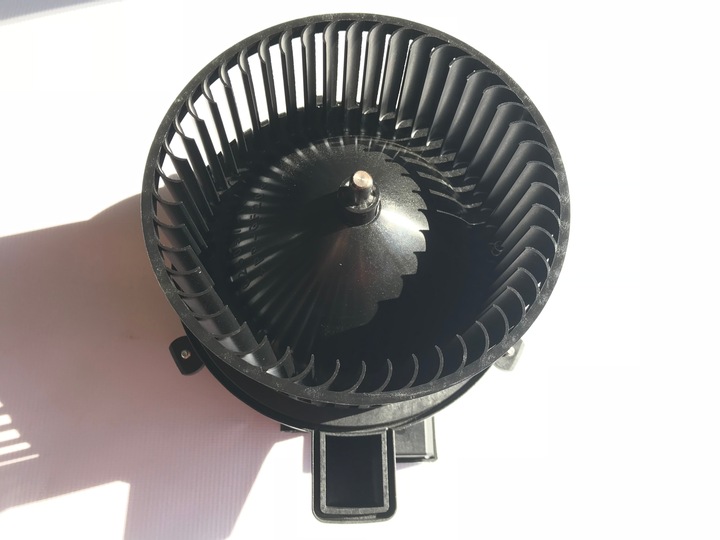 AUDI A4 B9 A5 8W Q7 VENTILATEUR D'INTERIEUR 4M2820021B photo 2 - milautoparts-fr.ukrlive.com