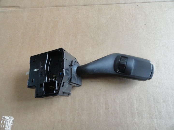 FORD FOCUS MK2 07' SWITCH TURNS photo 2 - milautoparts-fr.ukrlive.com