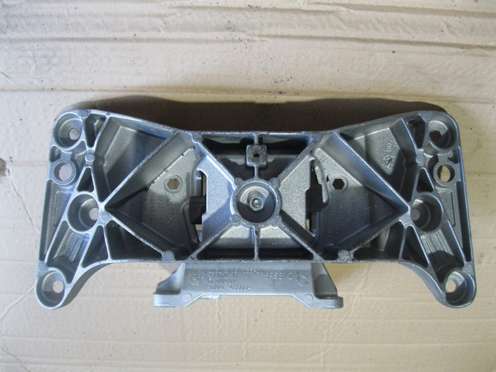 Кронштейн коробки bmw 5 f11 f-11 2. 0d, Ціна