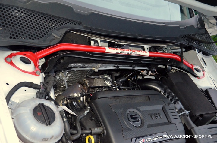 Распорка верхний-sport vw golf mk7 gti r mqb, Цена