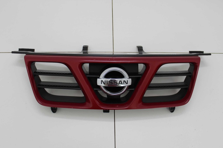 Nissan x-trail решетка радиатора решетка 00-04 r, Цена