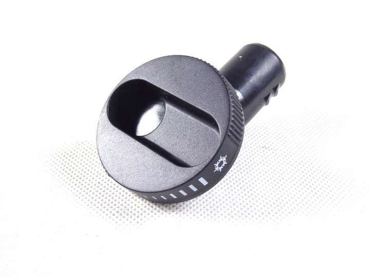 Клапан кондиционера бардачка vw skoda оригинал 5e0816355, Цена