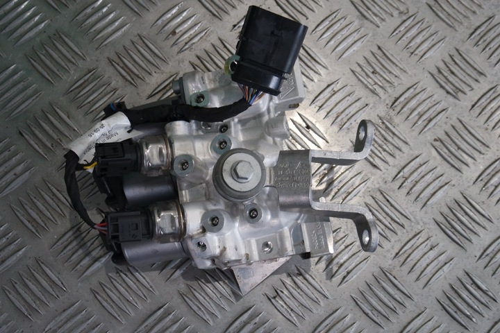 Розподільник dynamic перед porsche 991 99135907504, Ціна