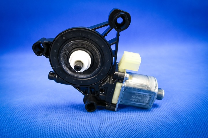 Моторчик стеклоподъемника audi oe 8w0959812, Цена
