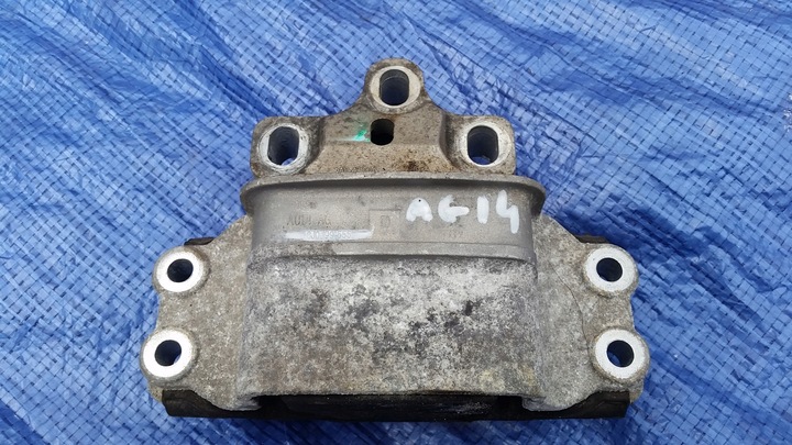 Подушка двигателя 0j0199555d vw passat cc b6 3.6, Цена
