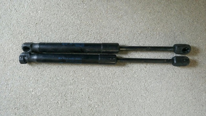 фото №1, Audi a8 d4 телескоп амортизатор капота 4h0823359d
