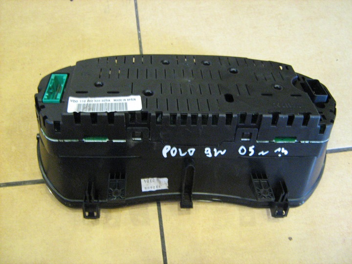 фото №3, Спидометр 6q0920803s vw polo 9n 1.4 05r.