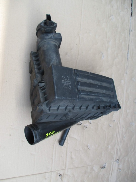 фото №2, Корпус фильтра воздуха vw golf vi passat 1.9 tdi