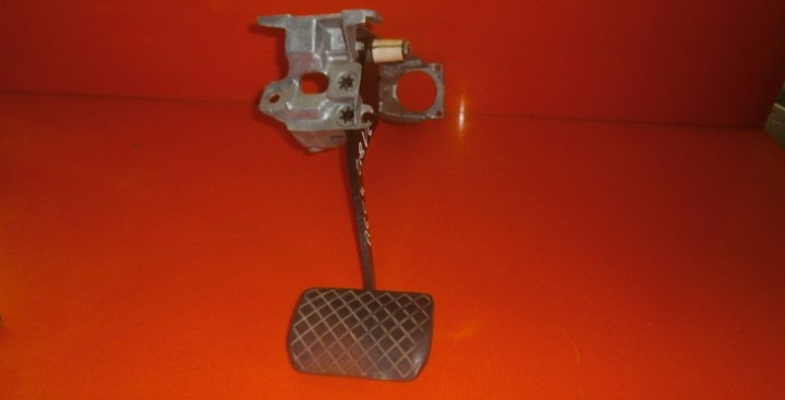 фото №1, Педаль гальма +кріплення audi a6 c4 2.8 v6 автомат