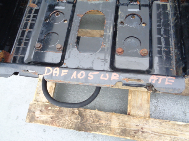 фото №9, Daf 105 коробка основа акумуляторів