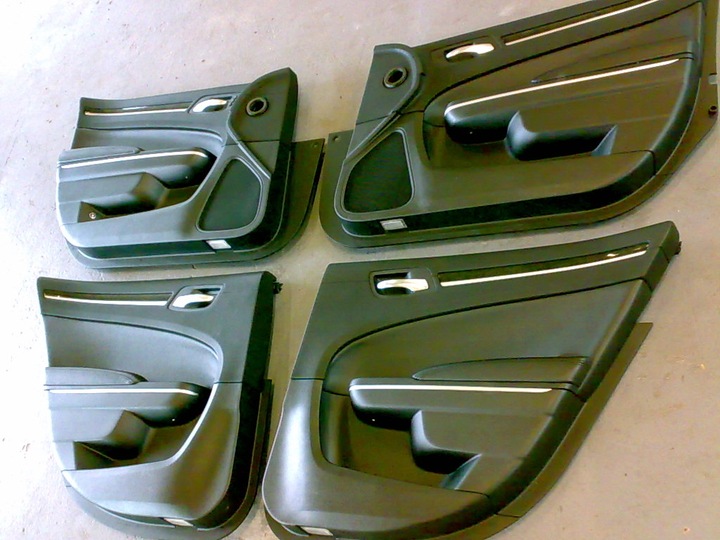 фото №1, Chrysler 300c 2011 2014 обивка боковина дверь зад задняя левая