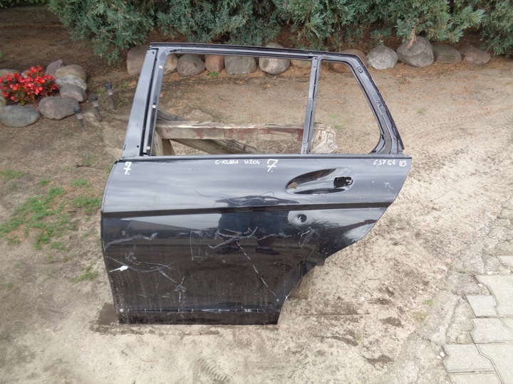фото №1, Mercedes w204 c клас sedan двері лівий зад