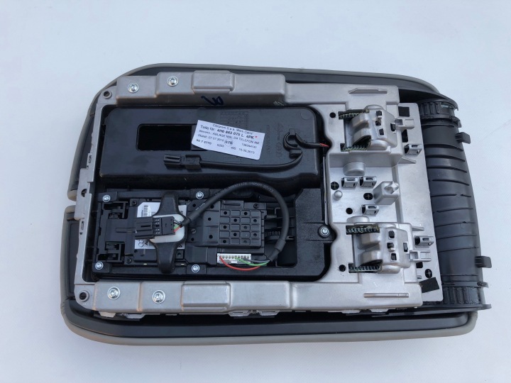 фото №6, Подлокотник кожа dg6 platanengrau audi a8 d4 4h
