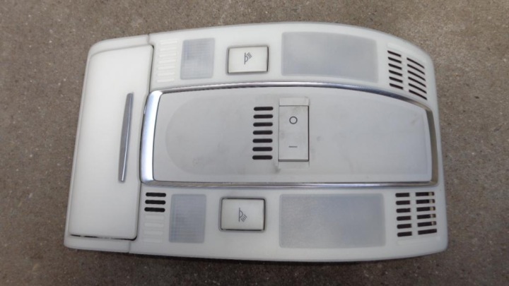 svjetlo rasvjeta AUDI A6 C6 4F0947135N 2004-08