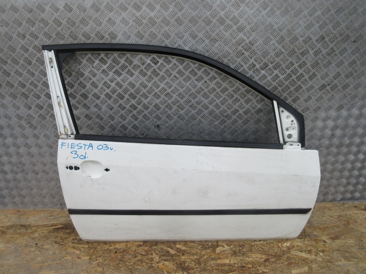 DVERE FORD FIESTA 03R 3DRZ PRAVÉ PREDNÉ