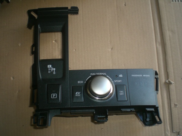 Couverture tablier moteur Bouton Frein ECO TRC EV LEXUS CT 2014 8497076170