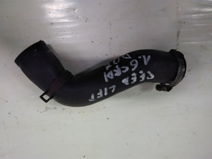 HYUNDAI I30 CRDI SCHLAUCH ROHR SCHLAUCH INTERCOOLER UNTERER 07