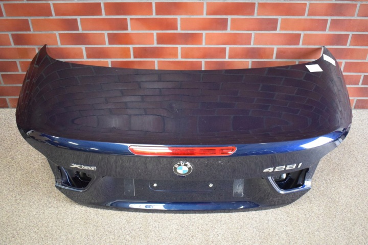 Malle hayon arrière coffre Arrière BMW 4 F33 Couleur X10